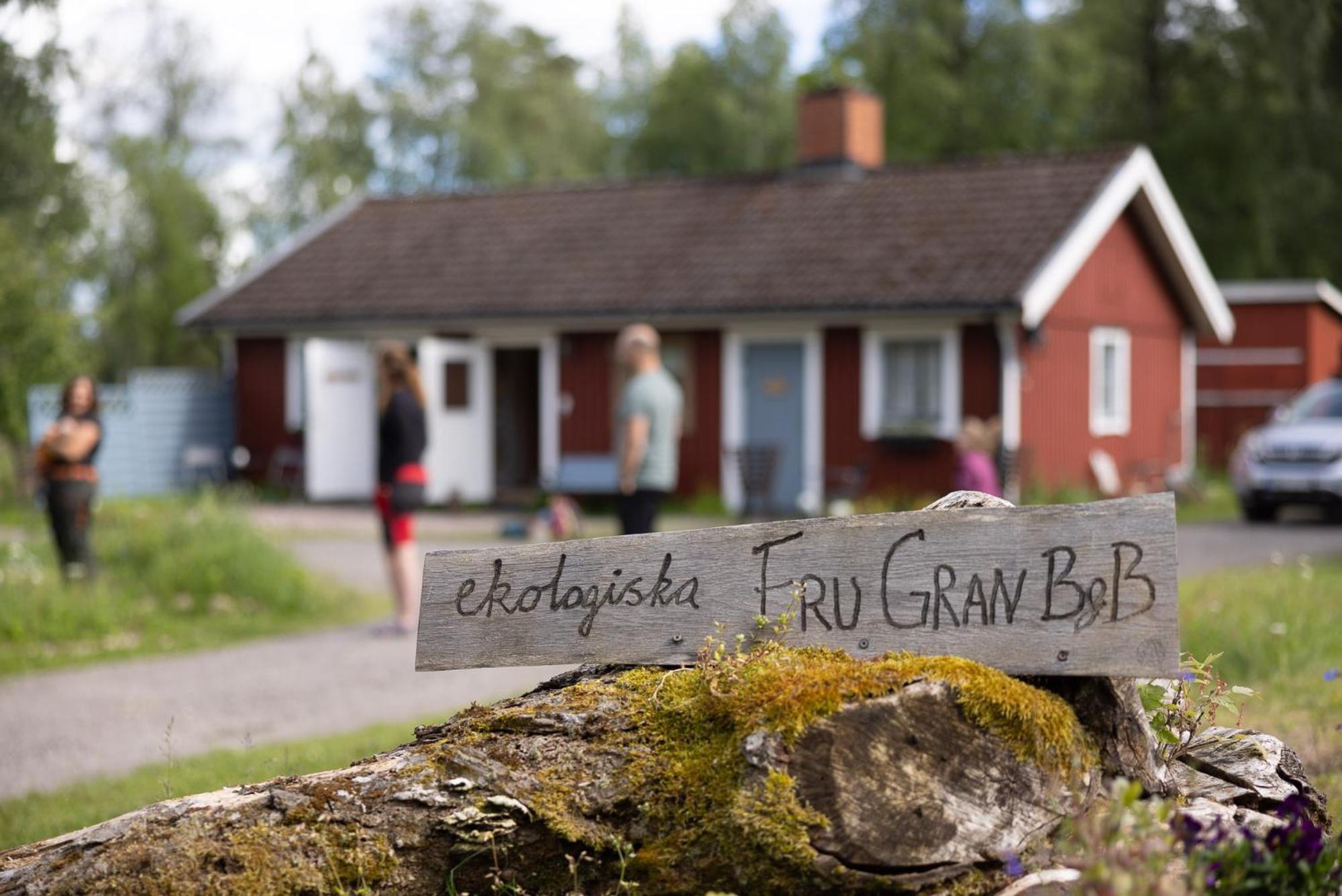 Ekologiska Fru Gran B&B I Tiveden Gardsjo Ngoại thất bức ảnh